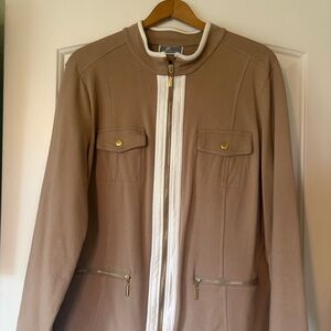 JM Collection Tan Jacket with White Contrast Trim and Gold Hardware